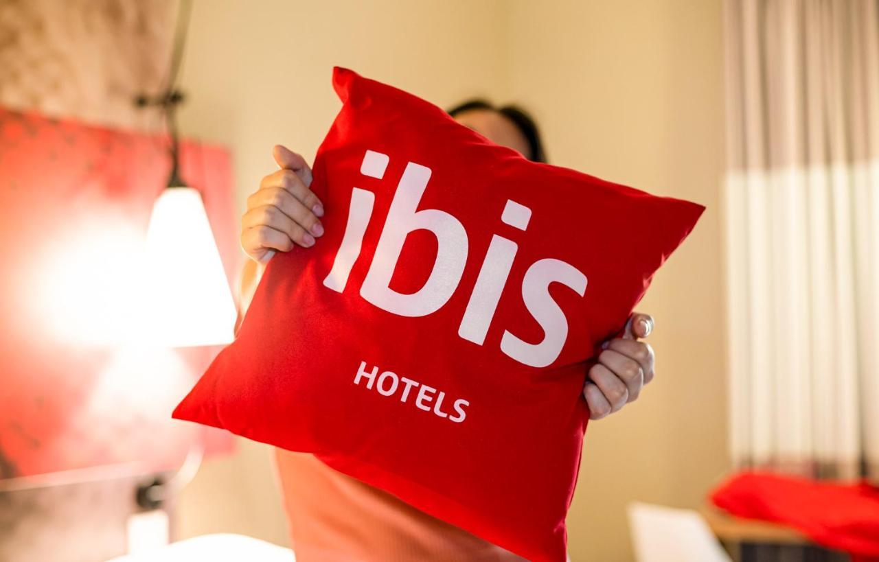 ホテル イビス イルン エクステリア 写真